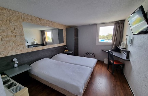 Lons Hôtel | Hôtel Le Relais