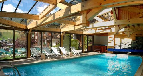Morzine Hôtel | Hôtel Les Côtes, Résidence Loisirs et Chalets