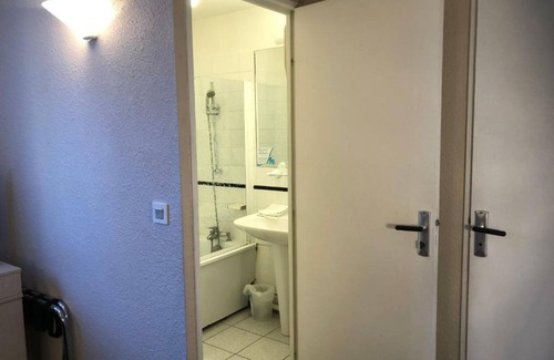 Bouzies Hôtel | Hôtel Les Falaises
