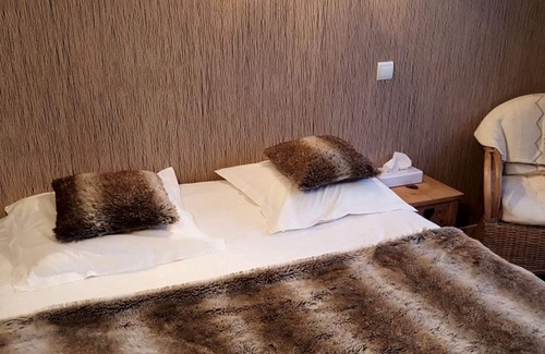 Le Menil Hôtel | Hôtel les Sapins