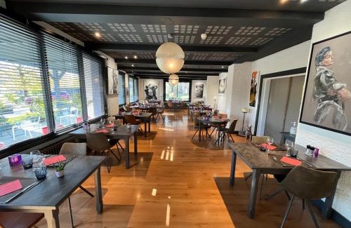 Mantry Hôtel | Hôtel Logis Restaurant La Fontaine