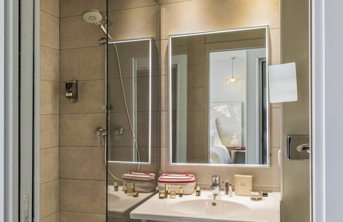 Levallois-Perret Hôtel | Hôtel Mercure Paris Pont de Levallois Neuilly