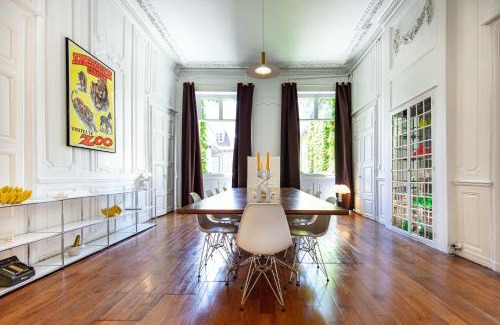 Besancon Old Town Appartement | Hôtel particulier de 1734 - avec Parking - Plein centre-ville