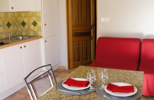 Loriol-du-Comtat Maison | Hôtel Résidence Les Peupliers