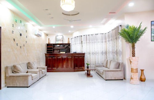 Porto-Novo Hôtel | Hôtel Résidence Santa Claudia