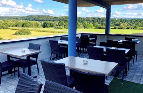 Longevelle-sur-Doubs Appartement | Hôtel Restaurant - Belle'man
