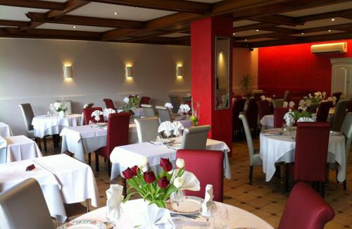 La Balme-de-Sillingy Hôtel | Hôtel-Restaurant "Les Rochers"