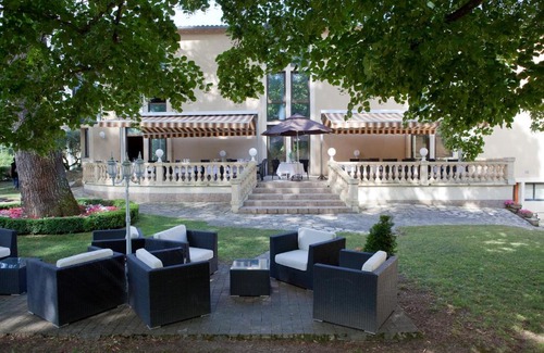 Beguey Hôtel | Hôtel Restaurant du Château de la Tour