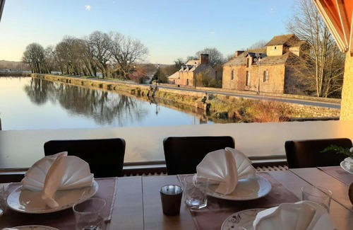 Combourg Hôtel | Hôtel Restaurant du Lac