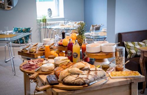 Replonges Hôtel | Hôtel Restaurant Gastronomique La Huchette