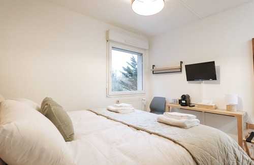 Crozet Hôtel | Hôtel-Restaurant Les Loges du Léman