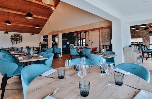 Crozet Hôtel | Hôtel-Restaurant Les Loges du Léman