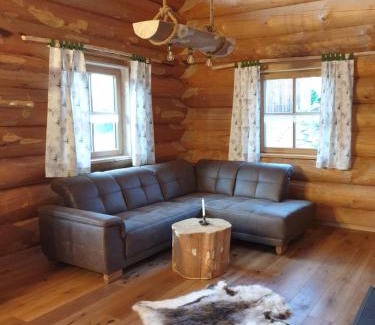 Worth an der Donau Appartement | Hüttenzauber Laumer