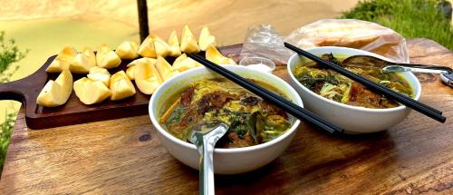 Tra Linh Cabine | Hồ Thang Hen
