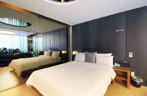 Songman Hôtel | H Drive Hotel