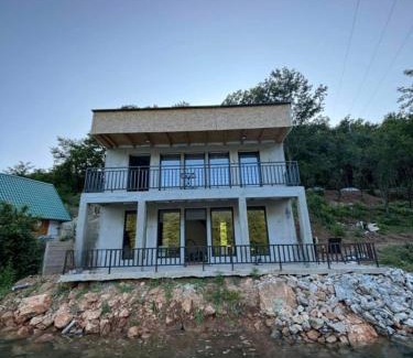 Milici Chalet De Ski | H&E Vikendica na vodi, Jezero Perucac