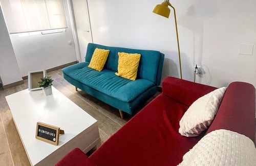Angustias - Chana - Encina Appartement | H&H Suite El Mirlo
