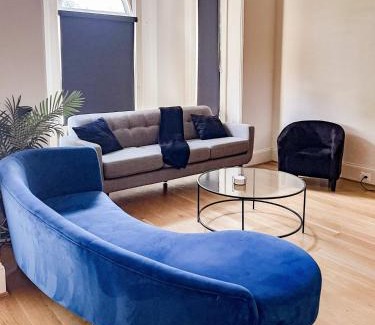 H Street Corridor Maison | H St DC Haven 4-BR Homestay