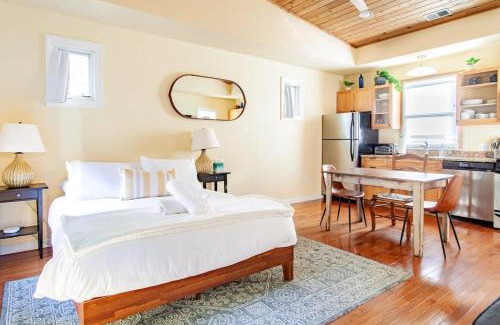 Stanton Park Maison | H St Sanctuary Capitol Hill Carriage House