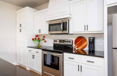 Asian District Copropriété | H2/H4/H6 Spacious & Urban Modern Condo - 3 units!