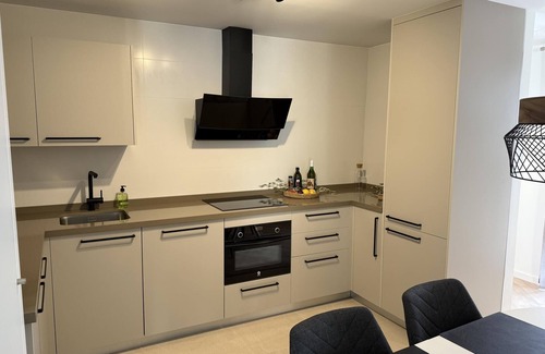 La Goleta Appartement | H2M Postigo Duplex terrace 2 baths , Smart TV,Oven