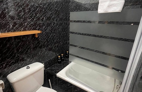 Arganda del Rey Hôtel | Habitación Doble Interna con dos Camas Individuales, Baño Privado