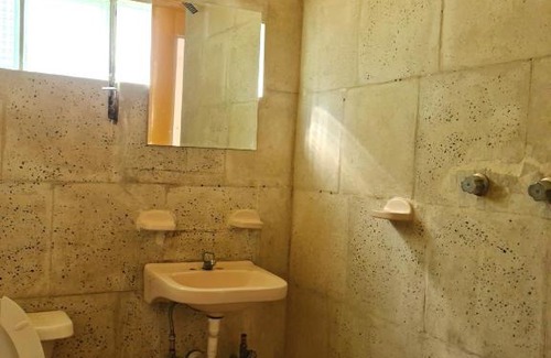 Atlixco Maison | Habitación privada en departamento céntrico (rojo)