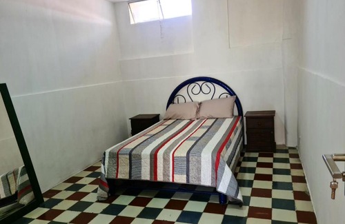 Atlixco Maison | Habitación privada en departamento céntrico (rojo)