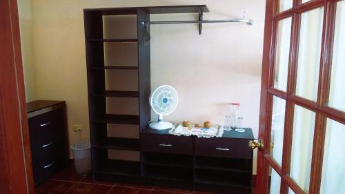 Lomas de Angelopolis Maison | Habitacion con dos camas dobles y baño propio