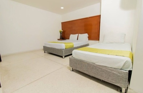 El Prado Hôtel | Habitacion Deluxe Triple Cerca Al Malecón Turístico Río Magdalena Barranquilla