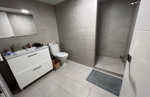 Biescas Maison | Habitacion Para 6 Personas en Centro de Biescas