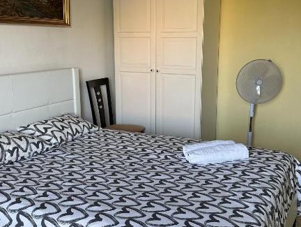 Badalona Maison | Habitaciones con o sin balcón