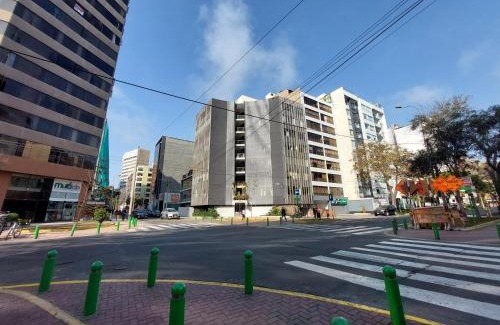 Petit Jean Ocharan Maison | Habitaciones en Miraflores - Departamento compartido Maka's Home