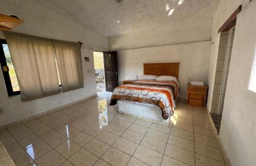 Valle de Bravo Cabine | Habitaciones las cascadas