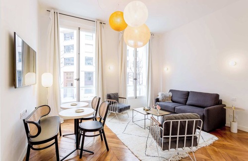 2nd Arrondissement Appartement | Habitat Parisien - 1CH/ 1SDB Bourse Montorgueil