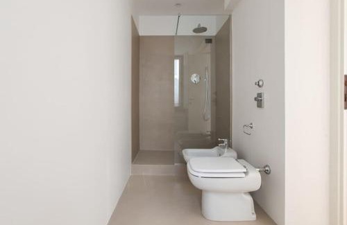 Borgonuovo Appartement | HACCA Collection - Brera & Fashion District - Bright 2BR Apt