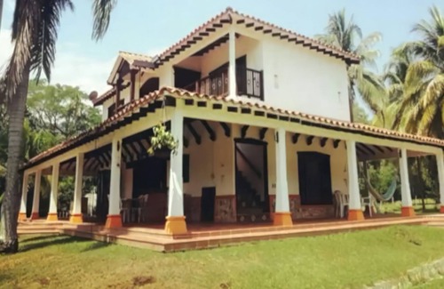 Santa Fe de Antioquia Maison | Hacienda with Private Swimming Pool/Air Conditioning/Jacuzzi