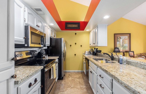 Rio Verde Copropriété | Hacienda luxury condo in desired adult community east of Phx, views