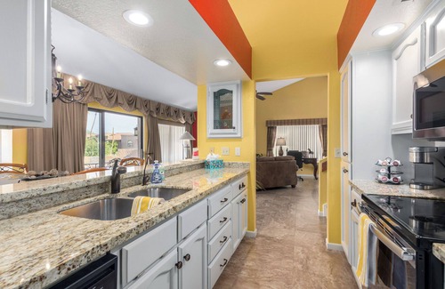 Rio Verde Copropriété | Hacienda luxury condo in desired adult community east of Phx, views