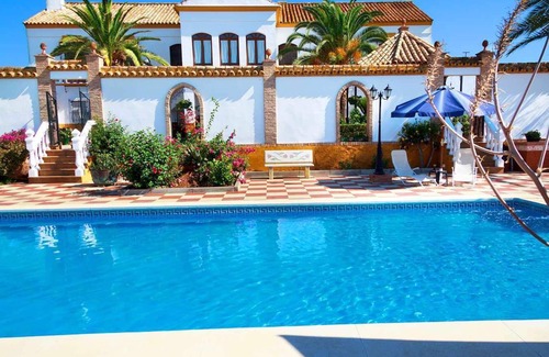 Lora Del Rio Maison | Cortijo Hacienda Nueva, entre Séville et Cordoue.