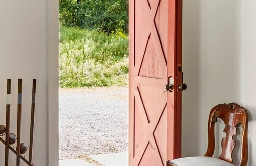 Old Chatham Maison | Haddock + Cotter - Chic Farmhouse and Barn w/ Pool