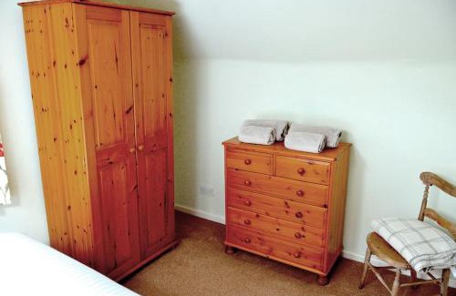 Graigfechan Maison | Hafannedd Cottage - riverside views