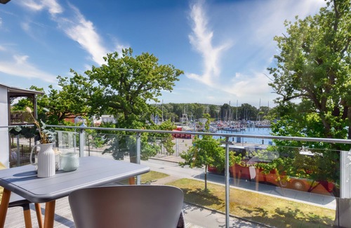 Lauterbach Appartement | Hafenblick apartment in Lauterbach: relax and enjoy