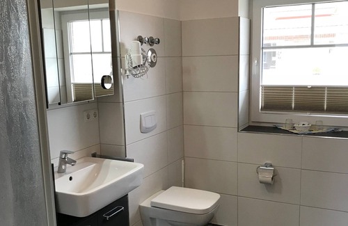 Lauterbach Appartement | Hafenhotel Ferienappartemts au port de Lauterbach