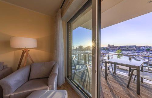 Muritz Appartement | Hafenidylle - Apartment in der Hafenresidenz mit Balkon & Wellness