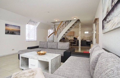 Wiek Appartement | Hafennahe Ferienwohnung auf 2 Etagen und mit Balkon - Haus Windland Fewo 25