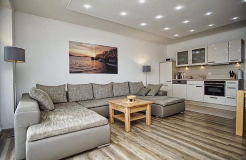 Lauterbach Appartement | Hafenresidenz FeWo 2-2 - Balkon, Meerblick
