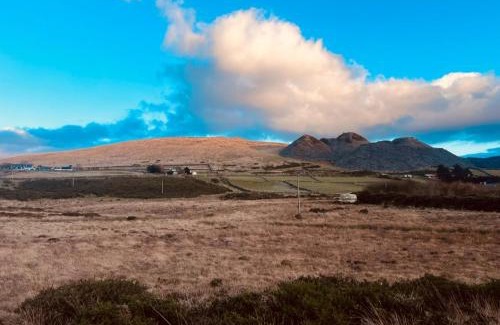 Dinas Autre | Hafod tŷ newydd wild camping