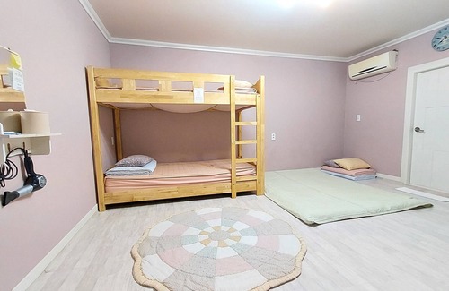 Pinari-gol Maison | Hago Guest House