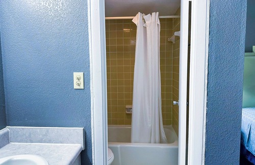 Hahira Hôtel | Hahira Inn By OYO near Valdosta